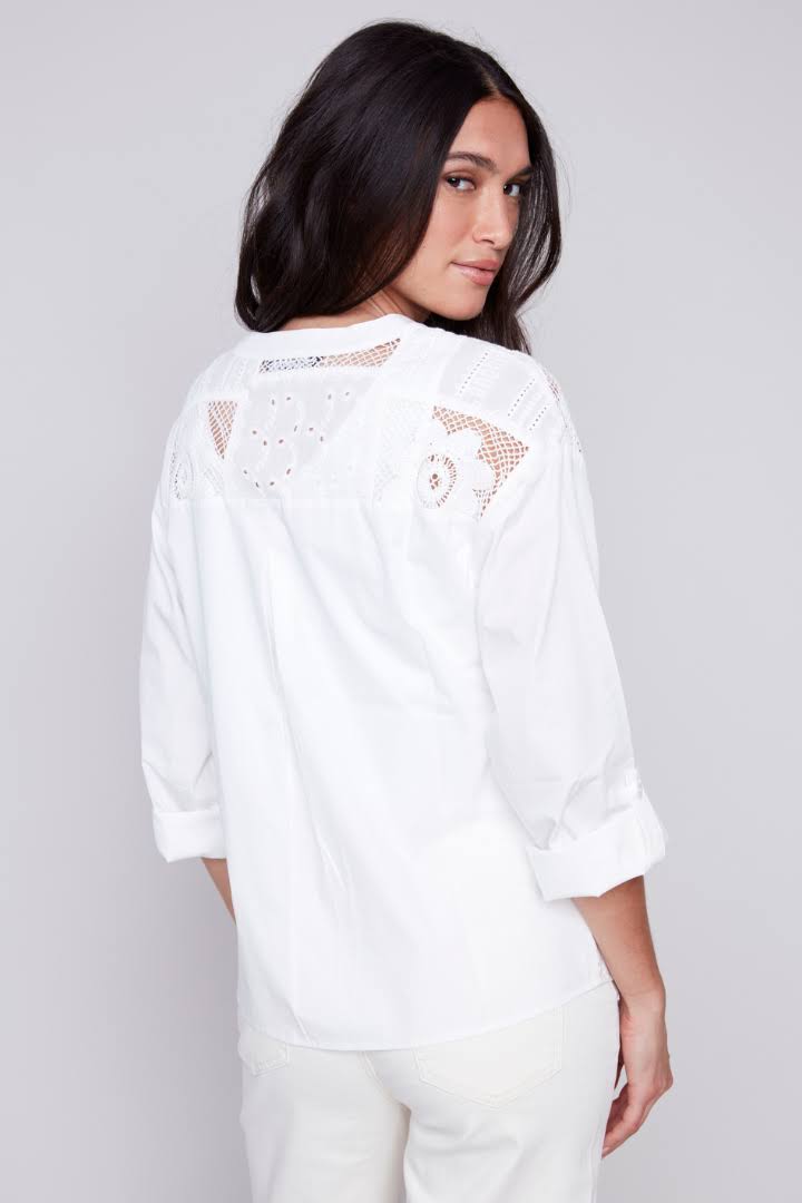 Chemise femme blanche, boutonnée col mandarine, manches réglables, vue de dos, tissus 100% coton 